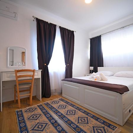 Pensiunea Hera Haţeg Exterior foto